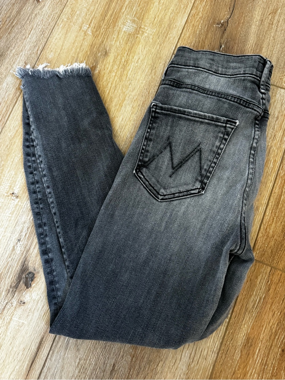 MOTHER The Zip Stunner Two Step Fray Jeans